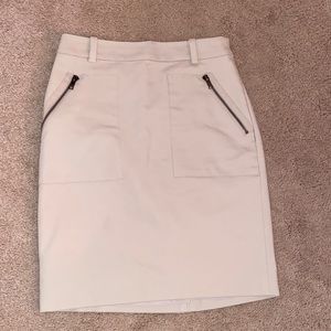 Ann Taylor nude petite pencil skirt 0P